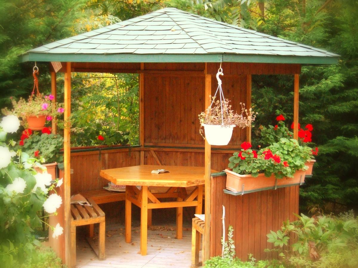 Csolnok Pollushof Panzio Es Etterem B&B 외부 사진